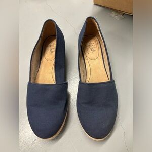 Life stride navy espadrills‎